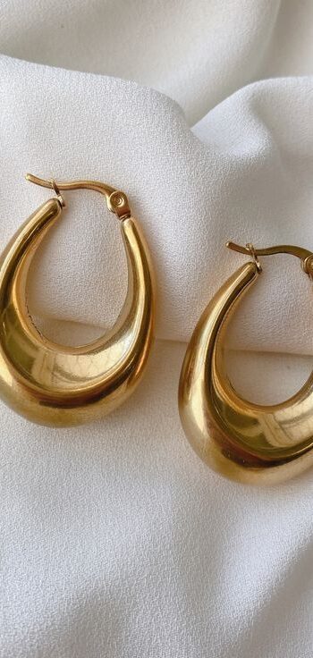 golden hoops earrings marigold